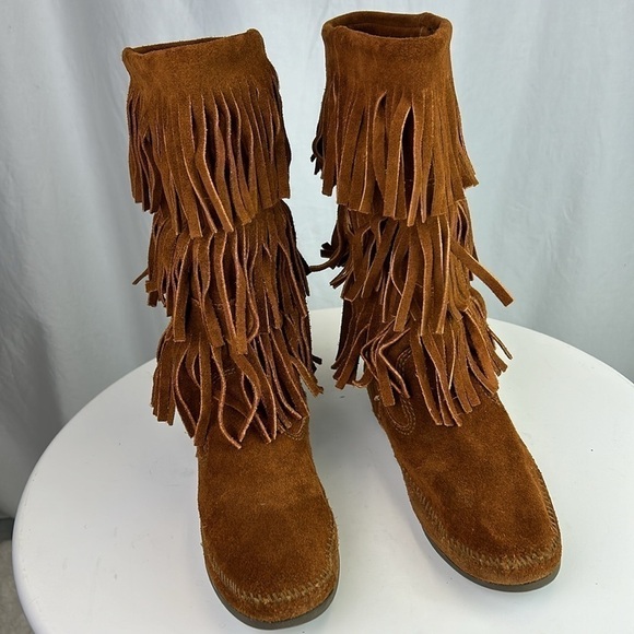Minnetonka Moccasins 1632 - Women's 3 Layer Fringe Calf High Boot - Brow… - Picture 8 of 10
